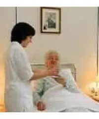 Badante per assistenza ospedali sia diurno che notturno