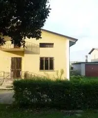 Codogne: Casa indipendente 5 Locali o piu Codogne: Casa indipendente 5 Locali o piu