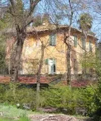 Villa in Vendita in trattativa riservata Villa in Vendita in trattativa riservata