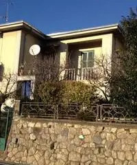 Casa indipendente in Vendita di 120mq Casa indipendente in Vendita di 120mq