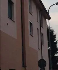 Appartamento in zona CAZZANIGA a Monza Appartamento in zona CAZZANIGA a Monza