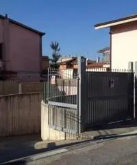 Affitto Magazzino in Via Frosinone, 4 Affitto Magazzino in Via Frosinone, 4