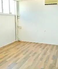 Capannone commerciale 180 m² a Monterotondo Scalo (Rm) Capannone commerciale 180 m² a Monterotondo Scalo (Rm)