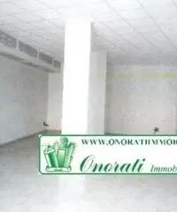 Colle Fiorito: Vendita Laboratorio da 320mq Colle Fiorito: Vendita Laboratorio da 320mq