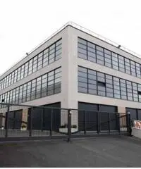 Le Macere: Affitto Magazzino in Via delle Macere Le Macere: Affitto Magazzino in Via delle Macere