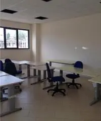 Monterotondo Scalo: Vendita Capannone in Via T. Edison