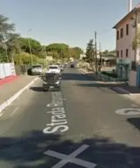 Pavona: Vendita Magazzino in Via degli Olmi Pavona: Vendita Magazzino in Via degli Olmi