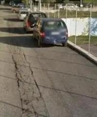 Pavona: Vendita Magazzino in Via degli Olmi Pavona: Vendita Magazzino in Via degli Olmi