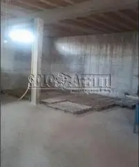 Stazione Di Vigna Di Valle: Affitto Magazzino da 50mq Stazione Di Vigna Di Valle: Affitto Magazzino da 50mq