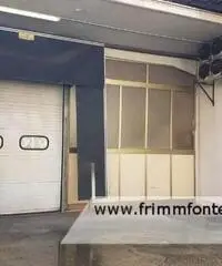 Tor Lupara -  Magazzino 4 locali € 650 MA402 Tor Lupara -  Magazzino 4 locali € 650 MA402