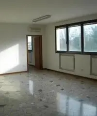 Mandriola: Affitto Capannone in via milani Mandriola: Affitto Capannone in via milani