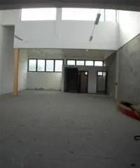 Mandriola: Affitto Capannone in via milani Mandriola: Affitto Capannone in via milani