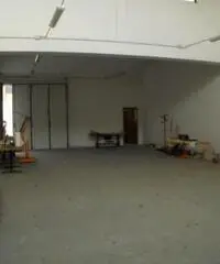 Mandriola: Affitto Capannone in via milani Mandriola: Affitto Capannone in via milani