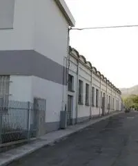 Capannone / Fondo in vendita a Medesano