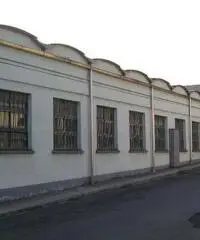 Capannone / Fondo in vendita a Medesano