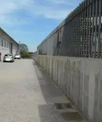 Vendita Capannone in via Maremmana III 7a