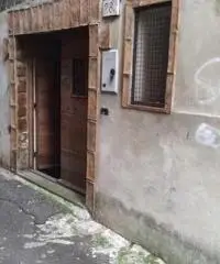 Vendita Laboratorio in via antico gabio 28a