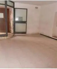 Vendita Magazzino in Via Agillina