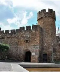 Vendita Magazzino in Via Agillina