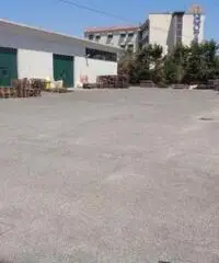 Vendita Negozio in Via Variante Tiberina Vendita Negozio in Via Variante Tiberina
