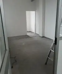 affitto capannone mq 250 collegno via de Amicis zona Fermi