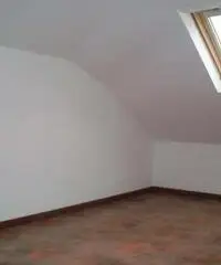 Mansarda in Affitto a 430 Mansarda in Affitto a 430