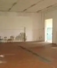 SALONCINO-DEPOSITI CON IMPIANTI