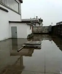 Calcinato vendesi capannone