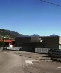 Vendita capannone mq. 800 - Agnosine Vendita capannone mq. 800 - Agnosine