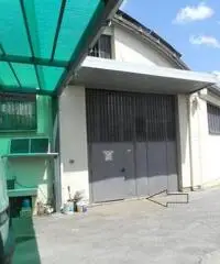 CAPANNONE di 3 vani e di 850 mq (CALENZANO) rif. F143 CAPANNONE di 3 vani e di 850 mq (CALENZANO) rif. F143