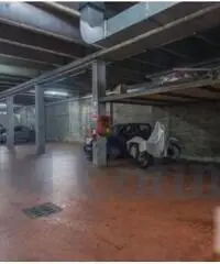 Affitto Capannone in centro commerciale strada coperta Affitto Capannone in centro commerciale strada coperta