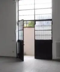 Limito: Affitto Laboratorio in Via Romagna Limito: Affitto Laboratorio in Via Romagna