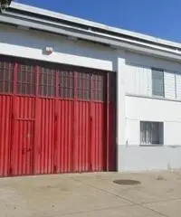 Mazzo: Vendita Capannone in Via Alcide De Gasperi Mazzo: Vendita Capannone in Via Alcide De Gasperi