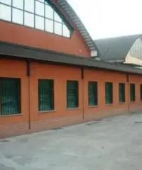 Seggiano: Vendita Capannone in via Brescia Seggiano: Vendita Capannone in via Brescia