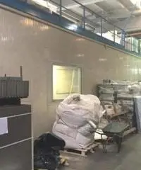 Vendita Capannone da 2080mq con ascensore Vendita Capannone da 2080mq con ascensore