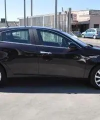 ALFA ROMEO Giulietta 1.6 JTDm-2 105 CV Distinctive rif. 7189557 ALFA ROMEO Giulietta 1.6 JTDm-2 105 CV Distinctive rif. 7189557