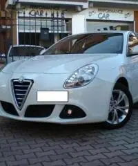 ALFA ROMEO Giulietta 2.0 JTDm-2 170 CV TCT DISTINCTIVE NAVI+PDC+DNA+USB rif. 7190694 ALFA ROMEO Giulietta 2.0 JTDm-2 170 CV TCT DISTINCTIVE NAVI+PDC+DNA+USB rif. 7190694