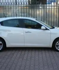 ALFA ROMEO Giulietta 2.0 JTDm-2 170 CV TCT DISTINCTIVE NAVI+PDC+DNA+USB rif. 7190694 ALFA ROMEO Giulietta 2.0 JTDm-2 170 CV TCT DISTINCTIVE NAVI+PDC+DNA+USB rif. 7190694