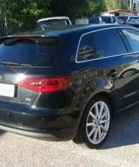 AUDI A3 2000 TDI 150cv 5p 18 Ambition AutomF1 Navi Xeno AUDI A3 2000 TDI 150cv 5p 18 Ambition AutomF1 Navi Xeno