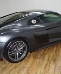 Audi R8 5.2 FSI V10 PLUS S-TRONIC MAGNETICRIDE CARBONIO