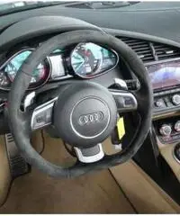 Audi R8 5.2 V10 FSI quattro CARBON CERAMICA S tronic