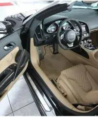 Audi R8 5.2 V10 FSI quattro CARBON CERAMICA S tronic