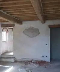 Rustico di 6 locali in Vendita Rustico di 6 locali in Vendita