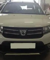 Dacia Sandero Stepway 1.5 DCI 90cv Prestige Dacia Sandero Stepway 1.5 DCI 90cv Prestige