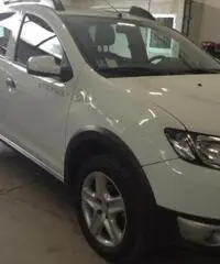 Dacia Sandero Stepway 1.5 DCI 90cv Prestige Dacia Sandero Stepway 1.5 DCI 90cv Prestige