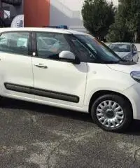 Fiat 500L 1.6 Multijet 105 CV Pop Star Fiat 500L 1.6 Multijet 105 CV Pop Star