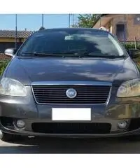 Fiat Croma 2.4 Multijet 20V Aut. Emotion Fiat Croma 2.4 Multijet 20V Aut. Emotion