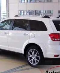 FIAT FREEMONT 2.0 MJT AWD LOUNGE 4X4 7 POSTI AUTOMATICA 170 CV FIAT FREEMONT 2.0 MJT AWD LOUNGE 4X4 7 POSTI AUTOMATICA 170 CV