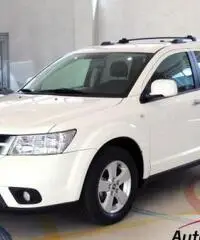 FIAT FREEMONT 2.0 MJT 16 V URBAN 170 CV AUTOMATICA 4X4 7 POSTI Cambio automatico + Cruise control +  FIAT FREEMONT 2.0 MJT 16 V URBAN 170 CV AUTOMATICA 4X4 7 POSTI Cambio automatico + Cruise control +