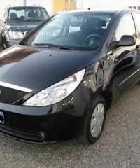 Tata Indica VISTA LX SAFIRE BIFUEL ADATTA PER NEOPATENTATI Tata Indica VISTA LX SAFIRE BIFUEL ADATTA PER NEOPATENTATI